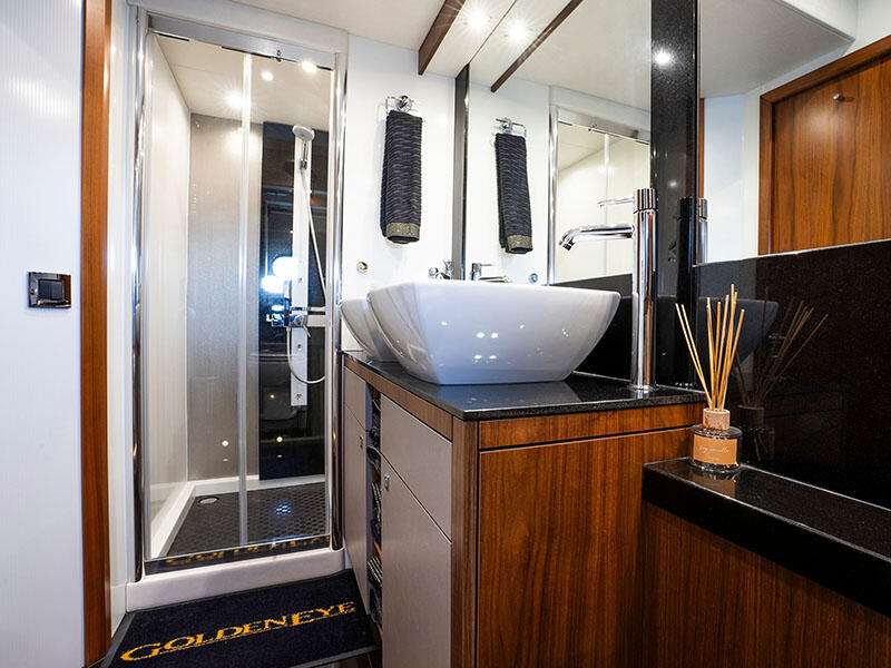 Motoryacht 