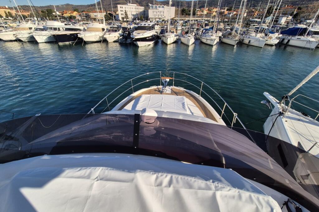 Motoryacht 