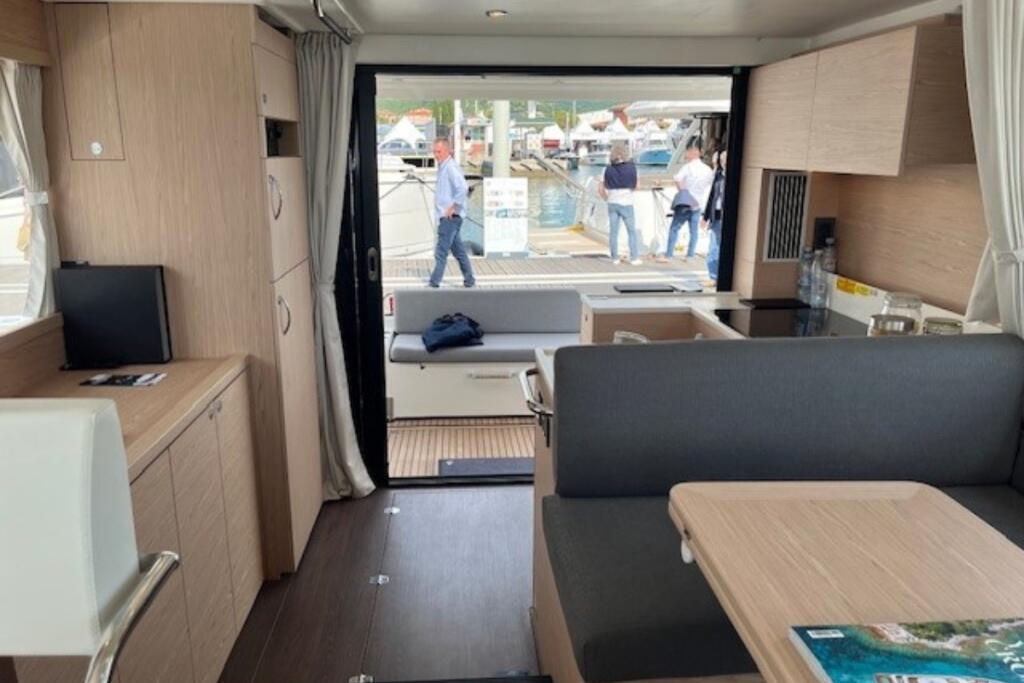 Motoryacht 