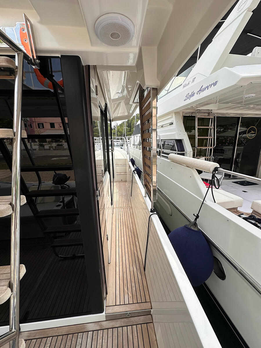 Motoryacht 