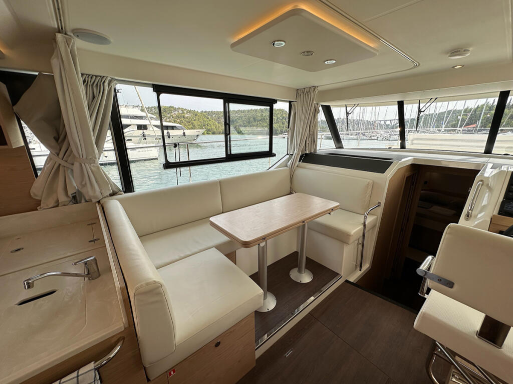 Motoryacht 