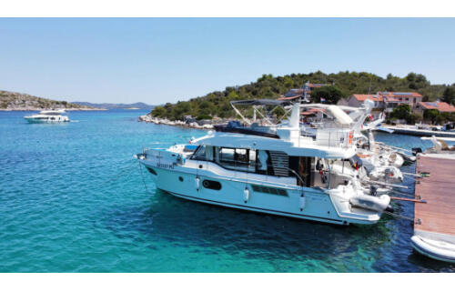 Motoryacht 