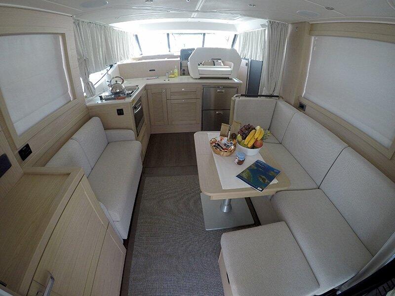 Motoryacht 
