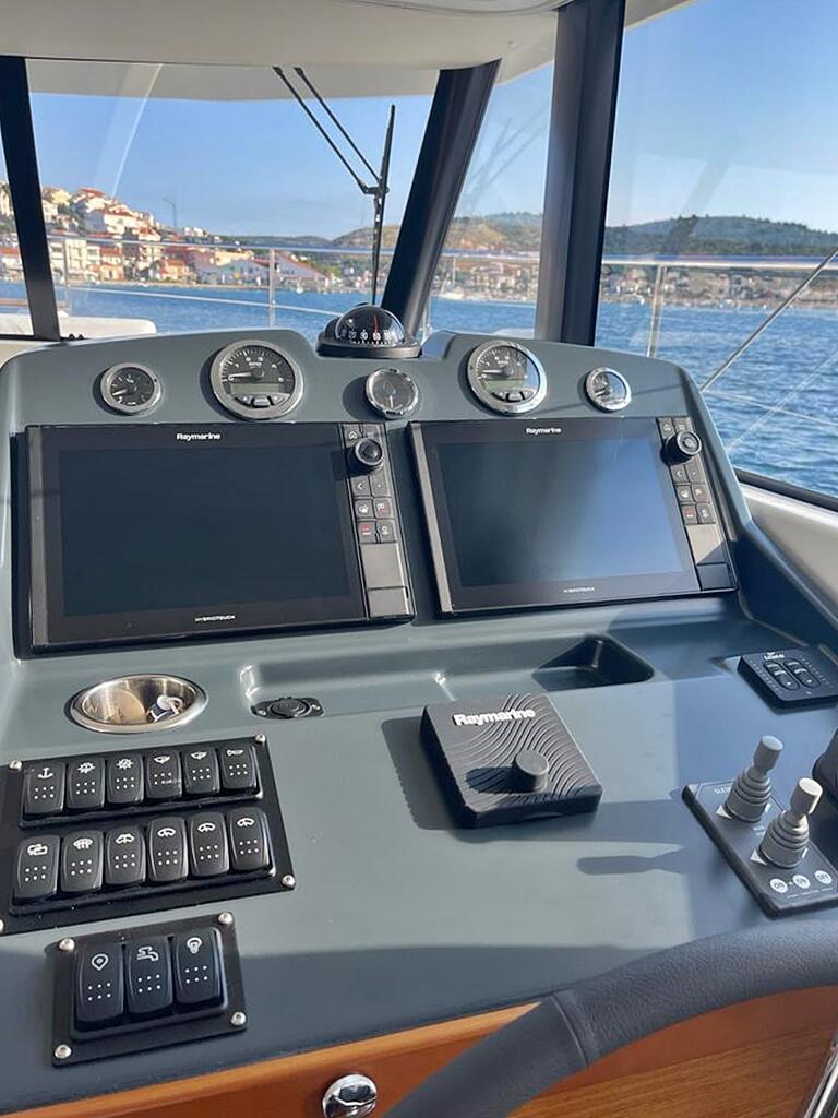 Motoryacht 