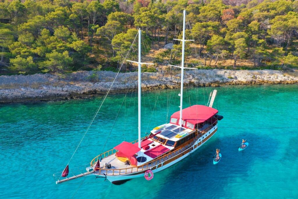 Gulet & Motor Sailer 