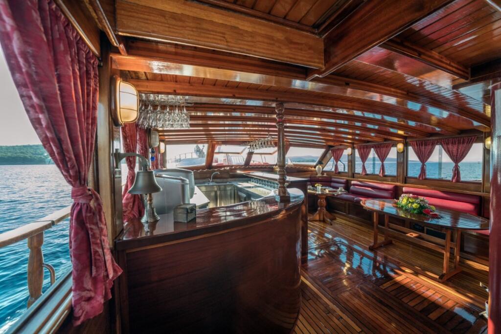 Gulet & Motor Sailer 