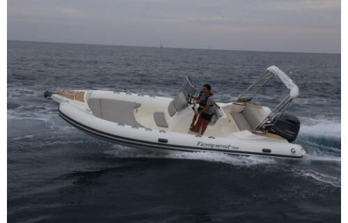 Rubber boat (R.I.B.) 