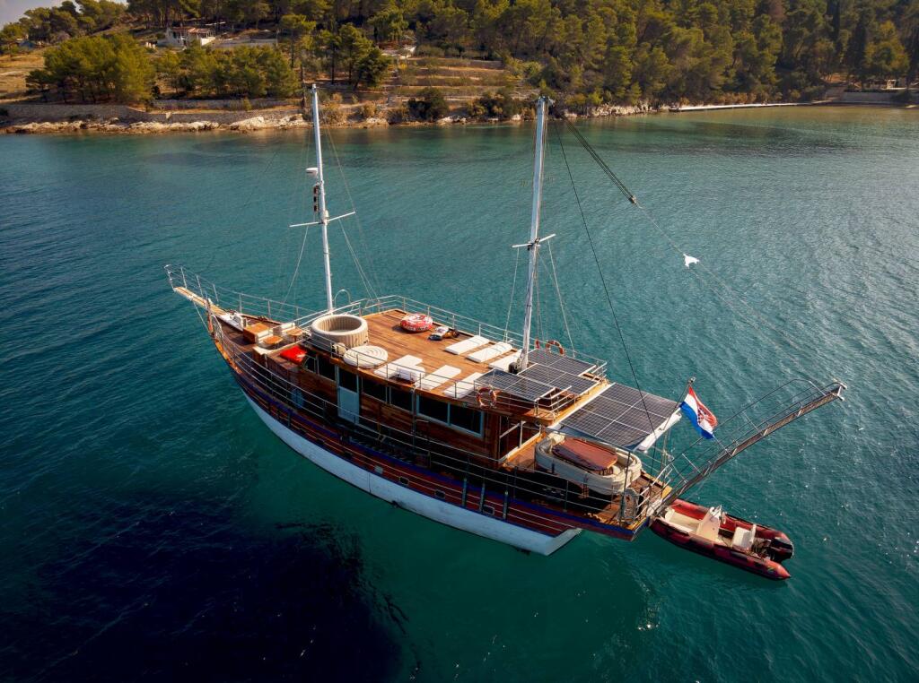 Gulet & Motor Sailer 