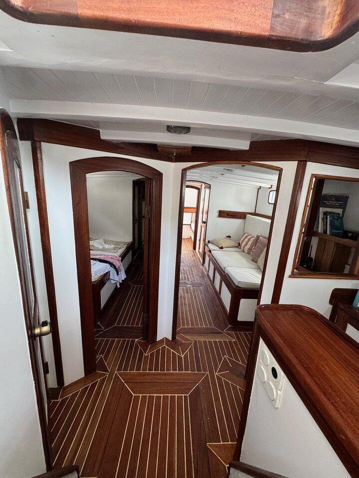 Hölzerne Yacht 