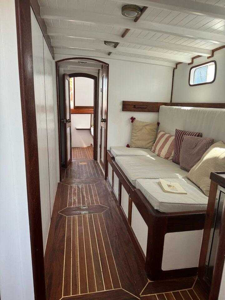 Hölzerne Yacht 