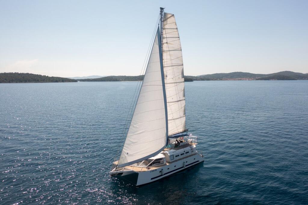 Catamaran 