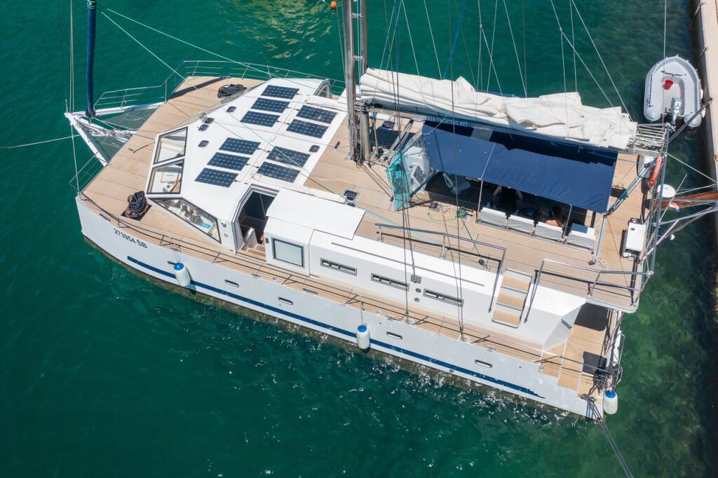 Catamaran 