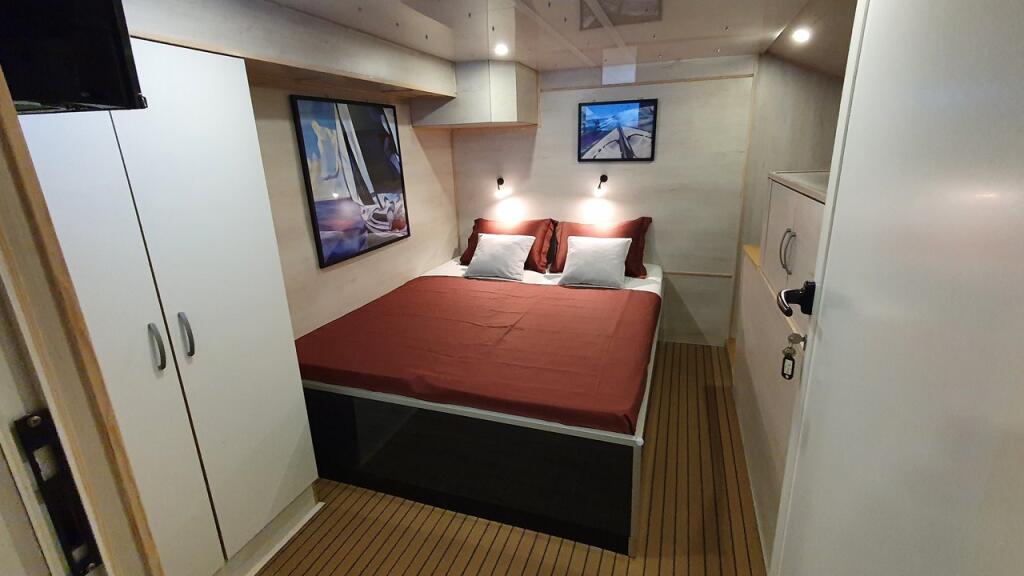 Catamaran 