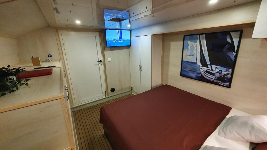 Catamaran 