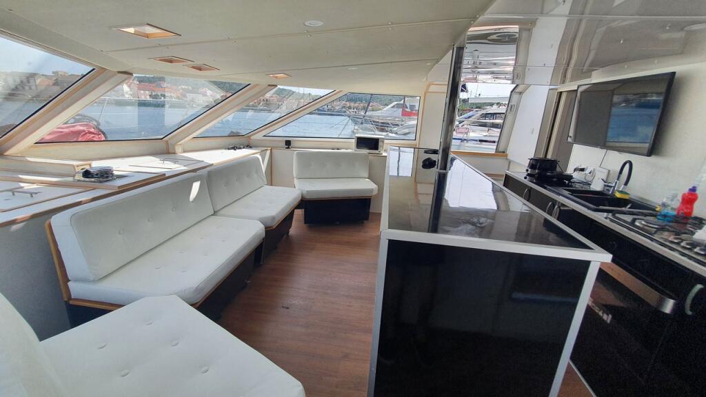 Catamaran 