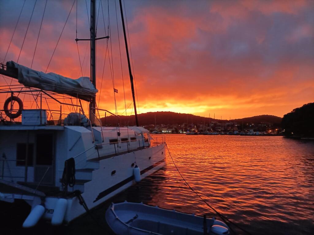 Catamaran 