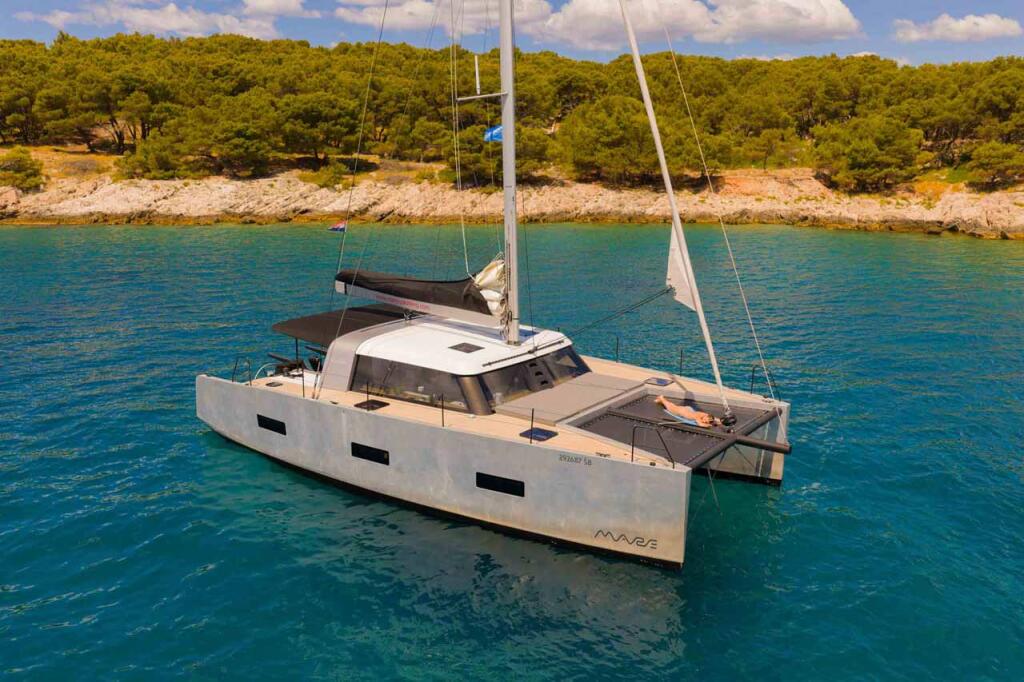 Catamaran 