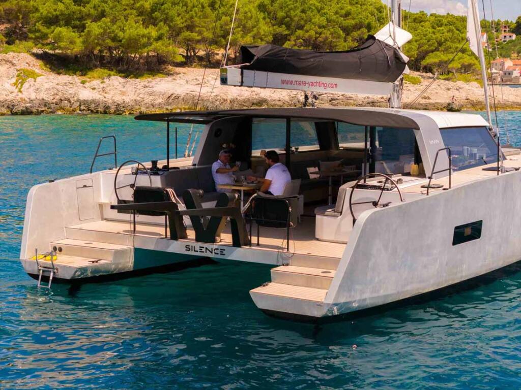 Catamaran 