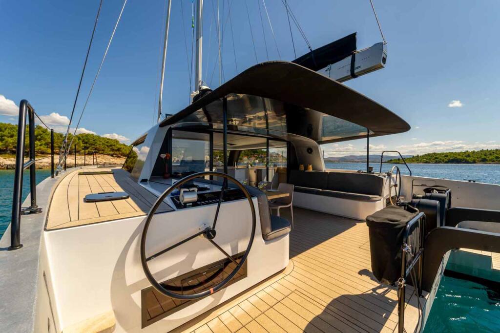 Catamaran 
