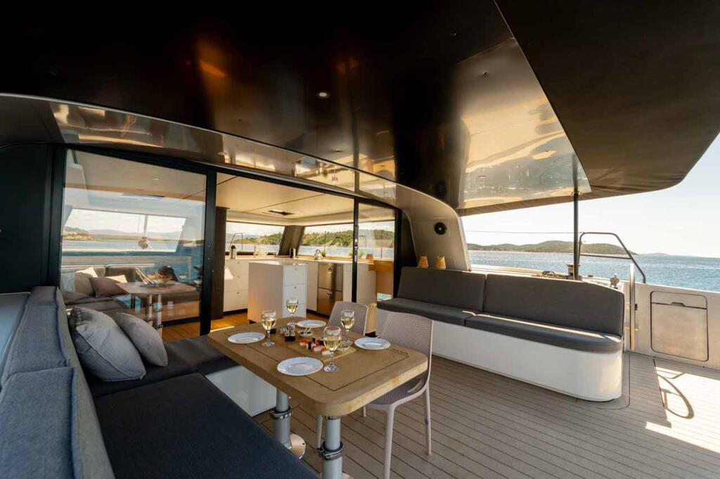 Catamaran 