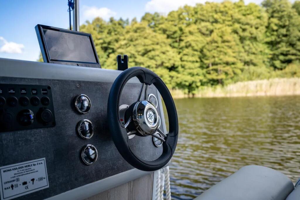 House boat 