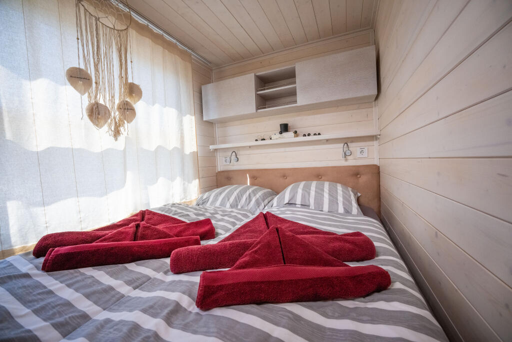 House boat 