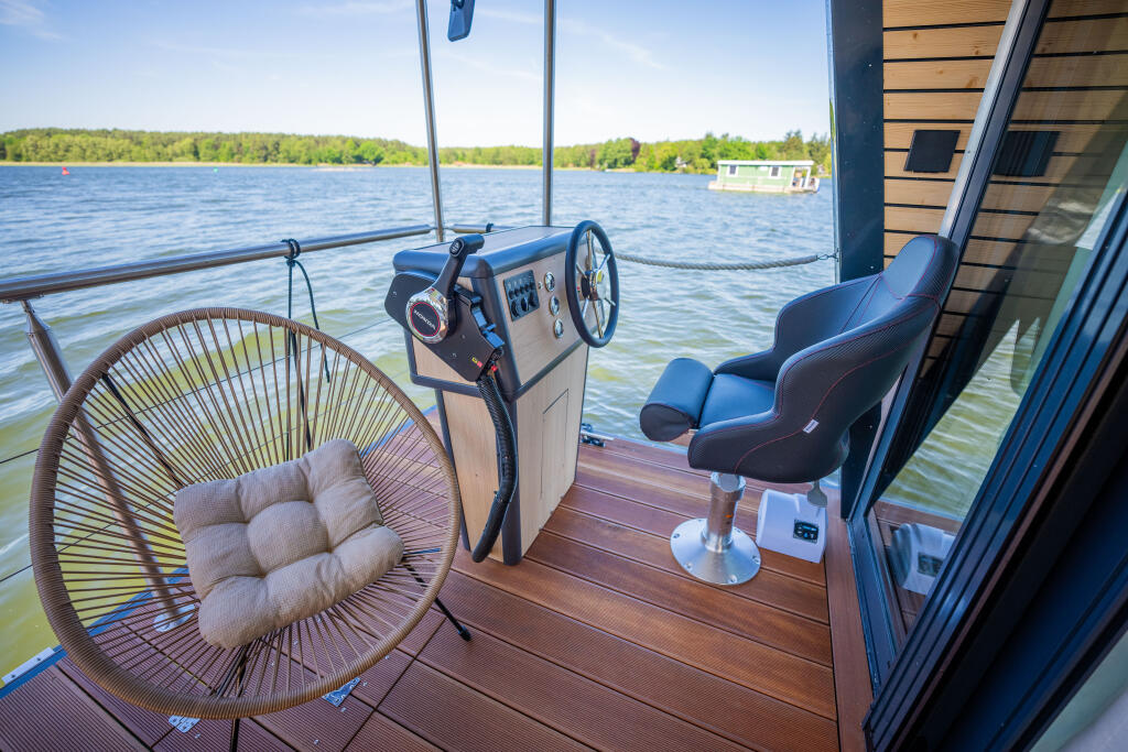 House boat 
