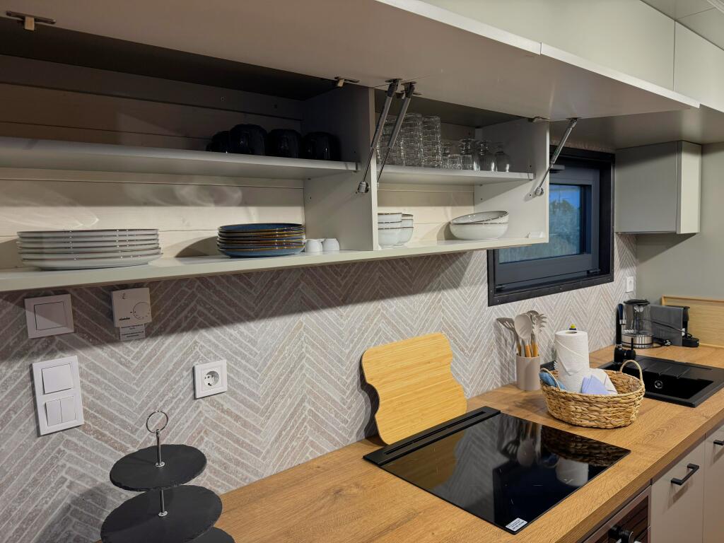 House boat 